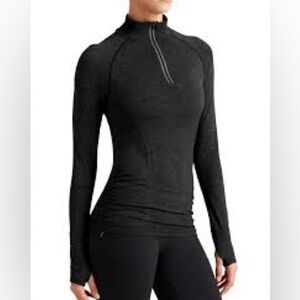 Athleta Fastest track half zip black long sleeve top Sz-XS. R2